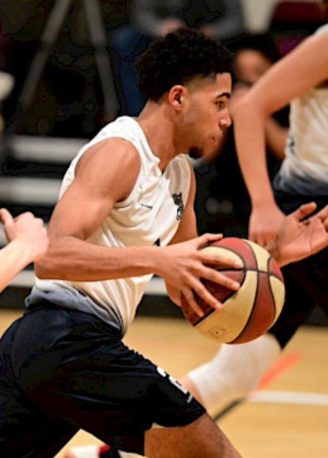 Marco Rosario Robles
